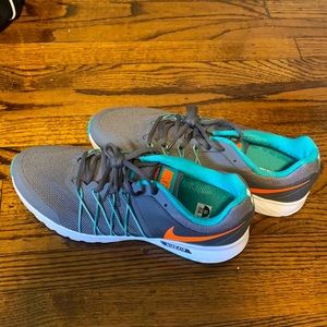 Brand New Nike Men's Air Relentless Running Sneaker. Size: US 11